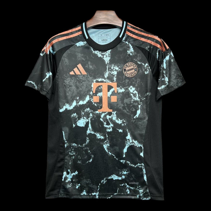 Maillot Bayern Munich extérieur 2024/2025 - vue de face