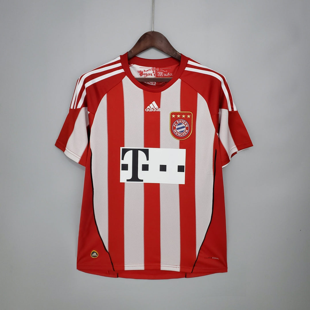 Maillot Bayern Munich 2010/2011 rétro - vue de face