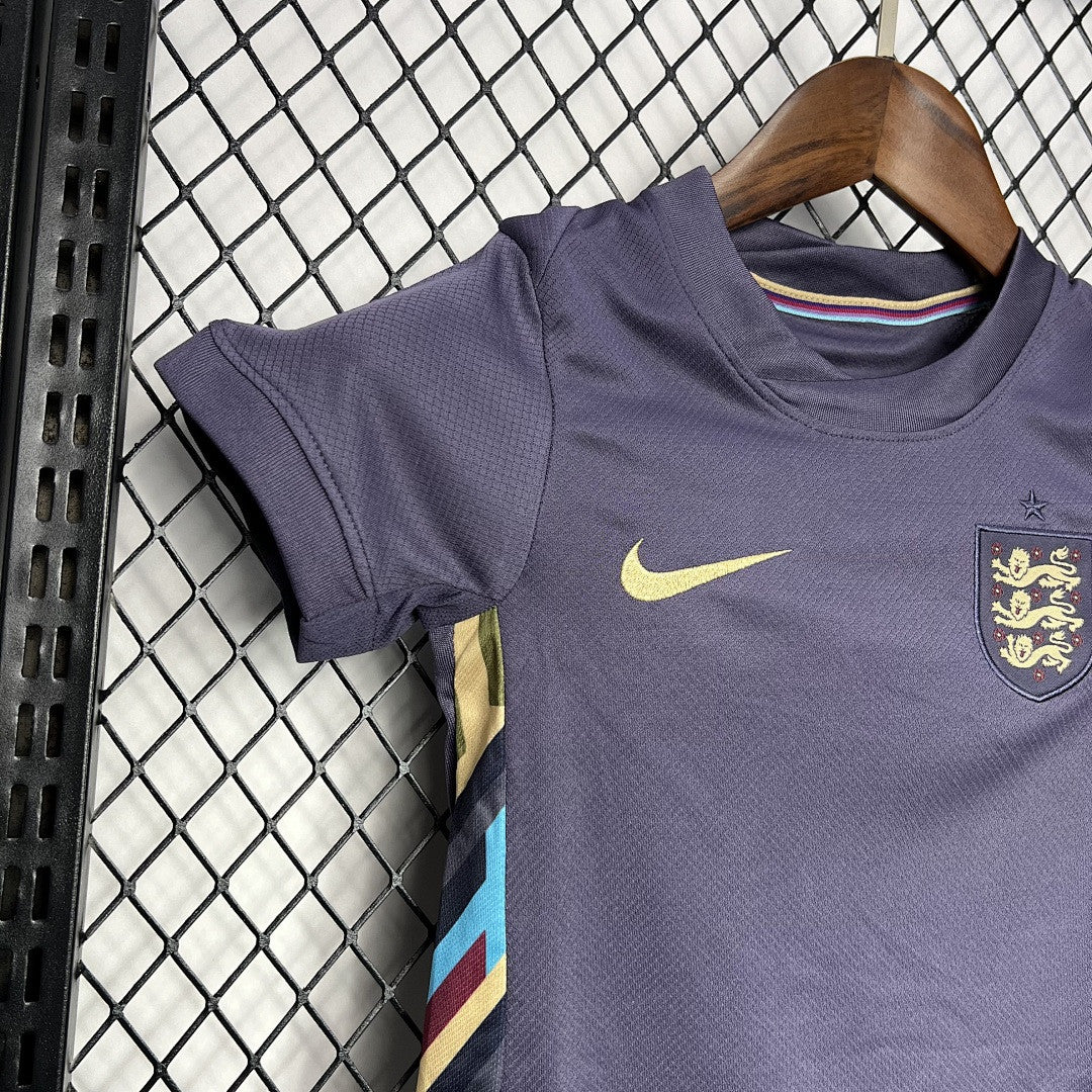 Ensemble Enfant Angleterre 2024 Exterieur