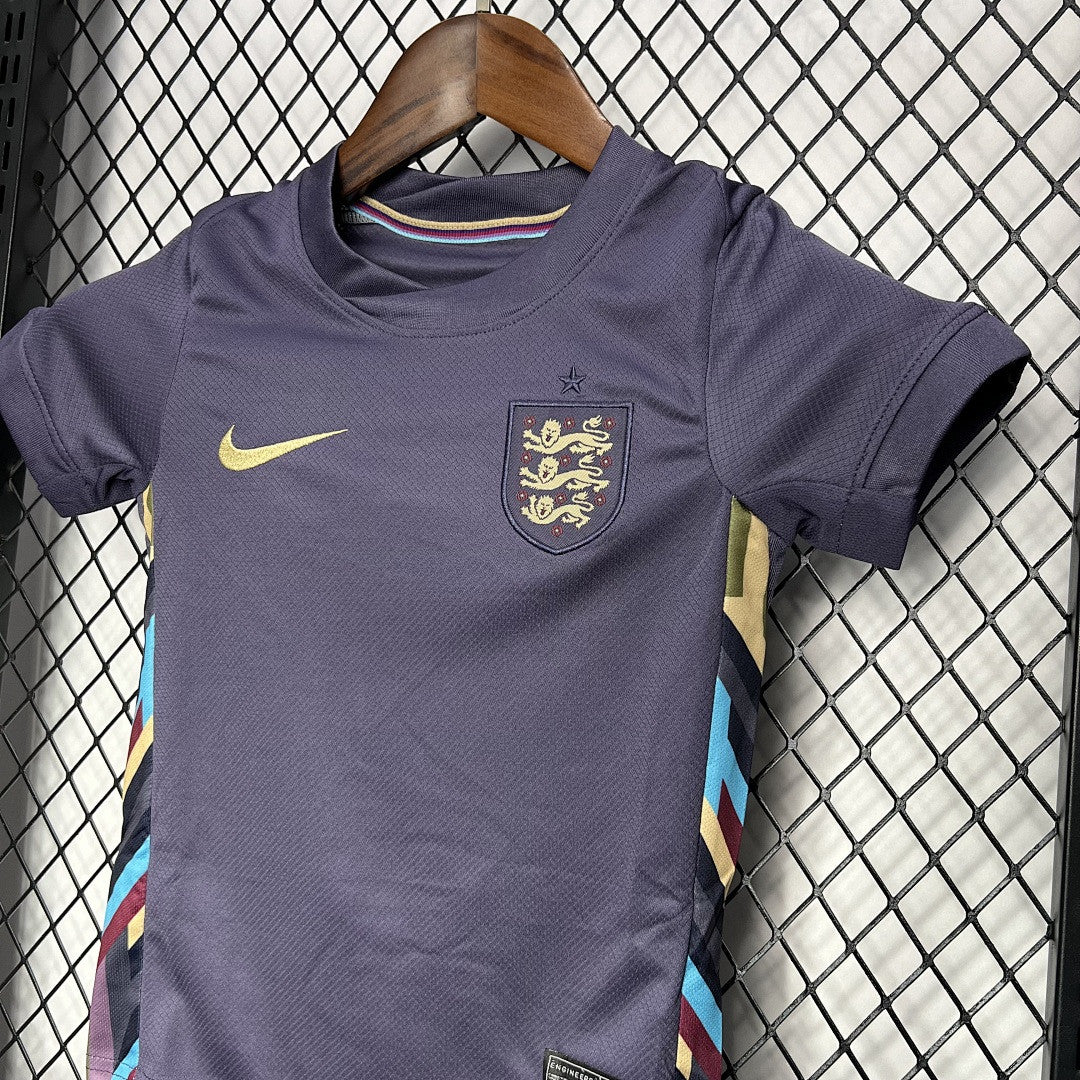 Ensemble Enfant Angleterre 2024 Exterieur