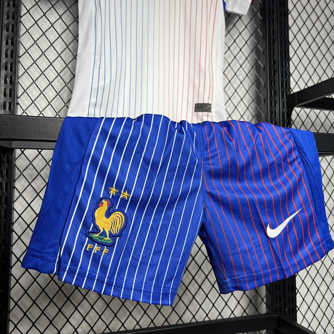 Ensemble Enfant France 2024 Exterieur