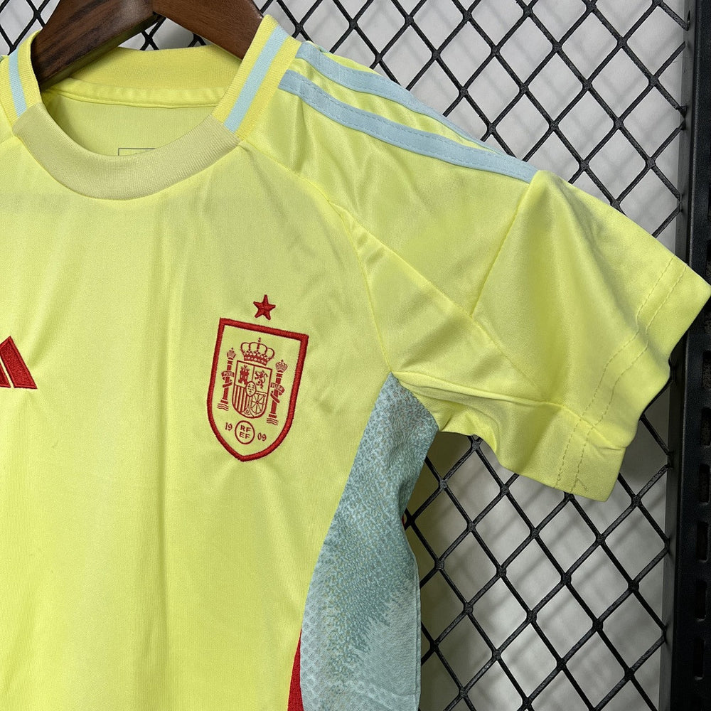 Ensemble Enfant Espagne 2024 Exterieur
