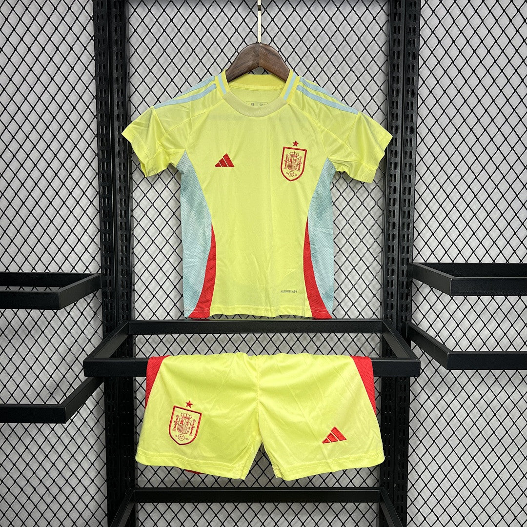 Ensemble Enfant Espagne 2024 Exterieur