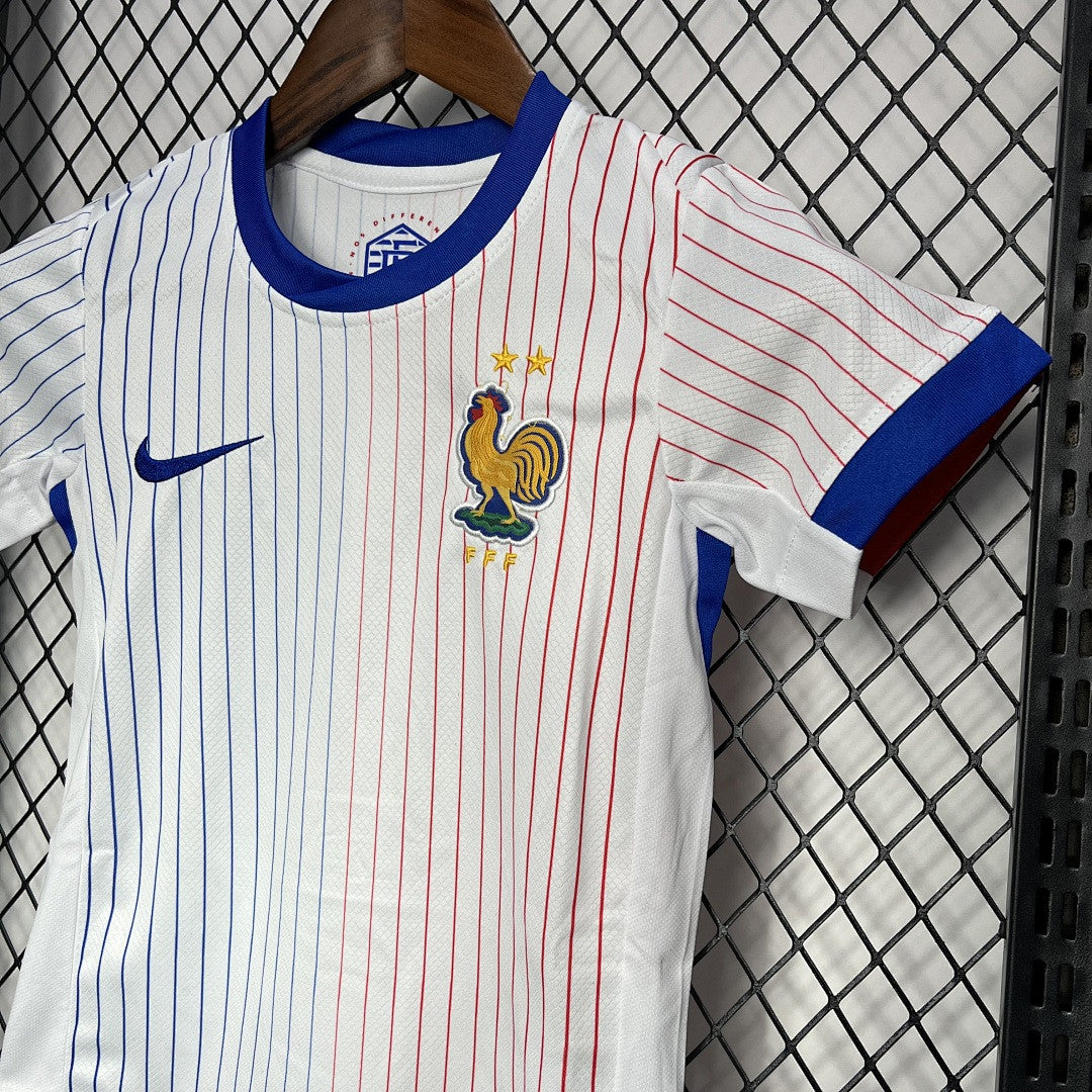 Ensemble Enfant France 2024 Exterieur