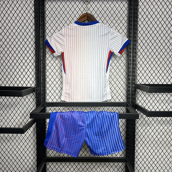 Ensemble Enfant France 2024 Exterieur