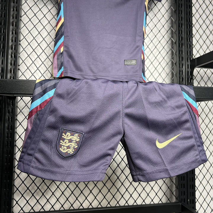 Ensemble Enfant Angleterre 2024 Exterieur
