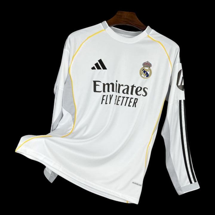 Maillot Real Madrid domicile 2025/2026 manches longues - vue de face