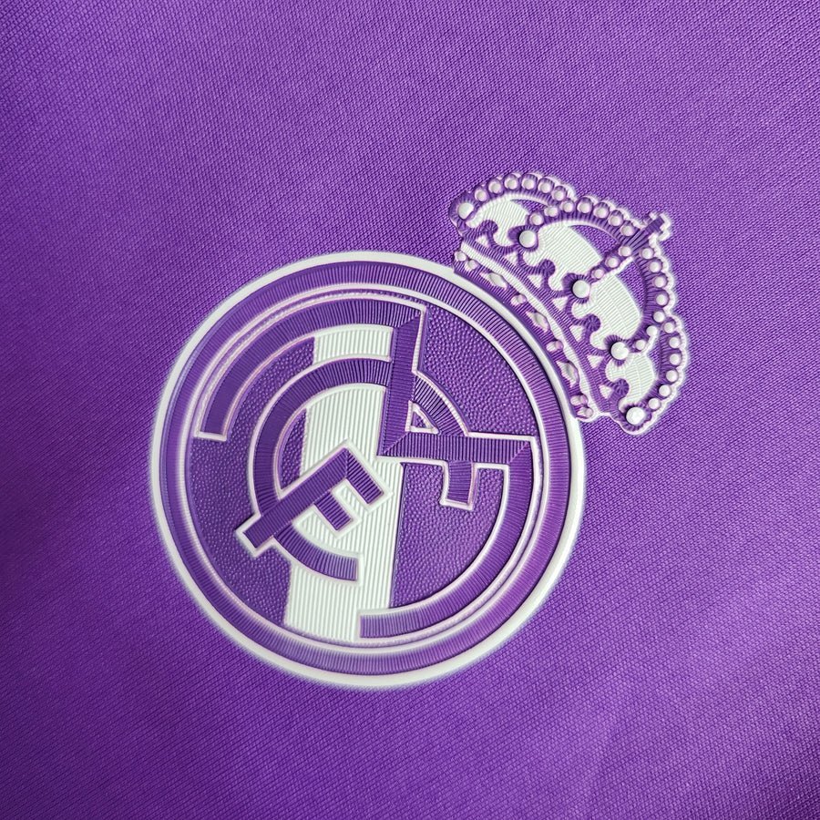 Maillot Real Madrid extérieur 2016 manches longues - vue 4